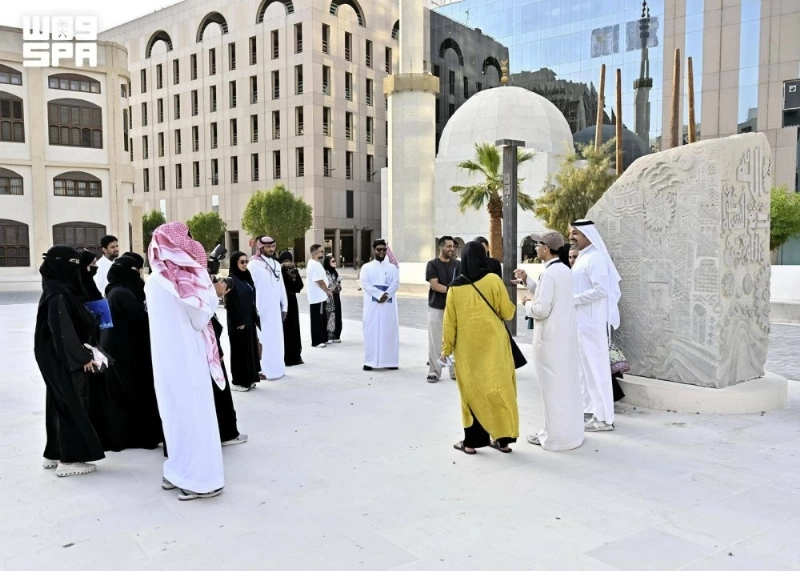 F10571149