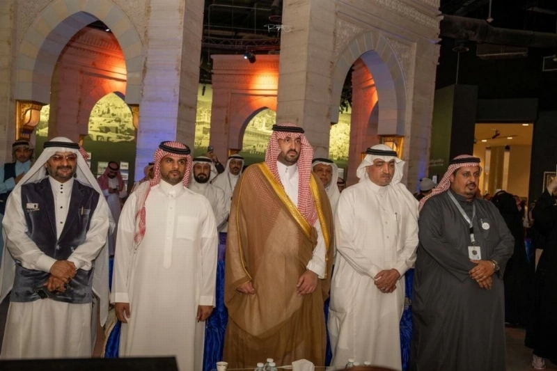 معرض فوتوغرافي يحتفي بجدة بين ملامح «البلد» وتحولات المدينة.. والأمير ...