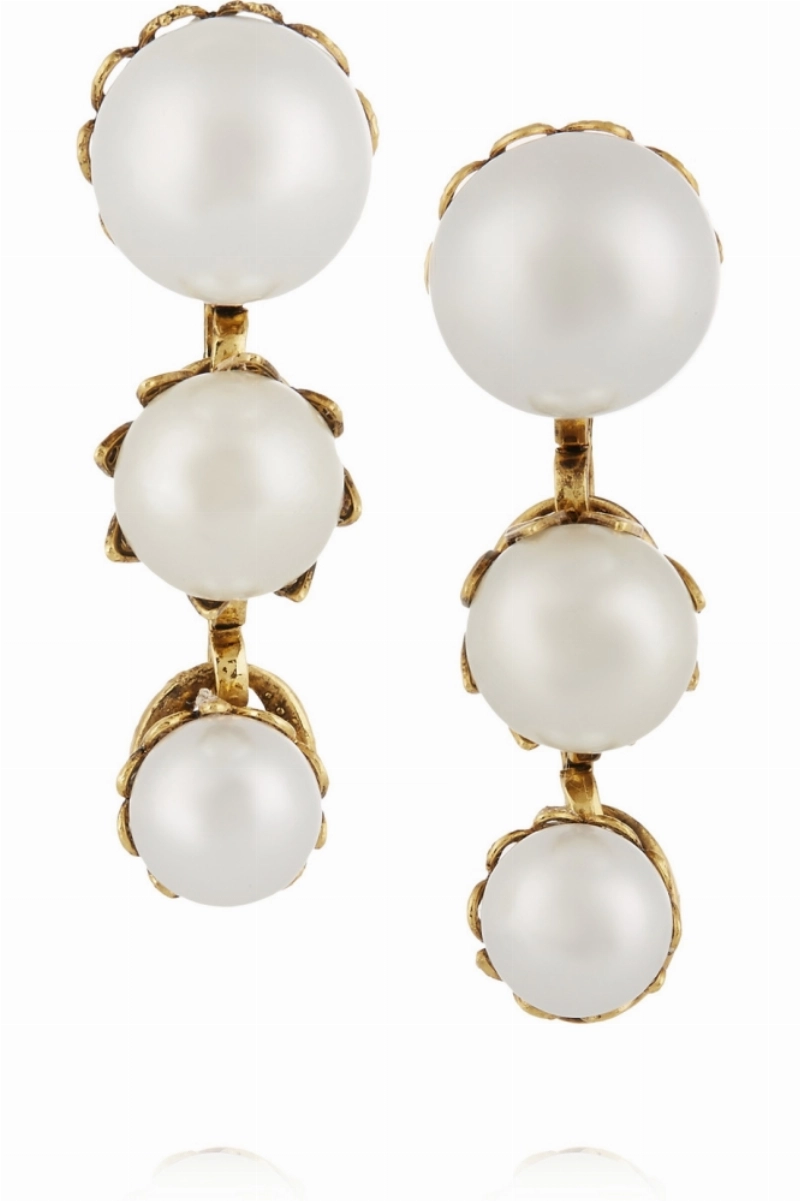 10 - Erickson beamon أقراط طويلة باللون الذهبي مزينة باللؤلؤ