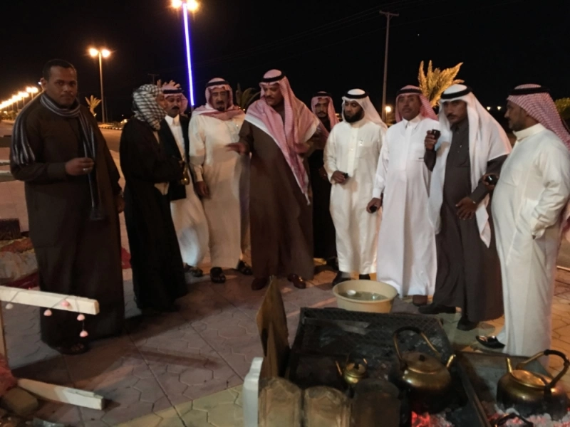 البازعي ومرافقوه مع بائع الشاهي (مكة)