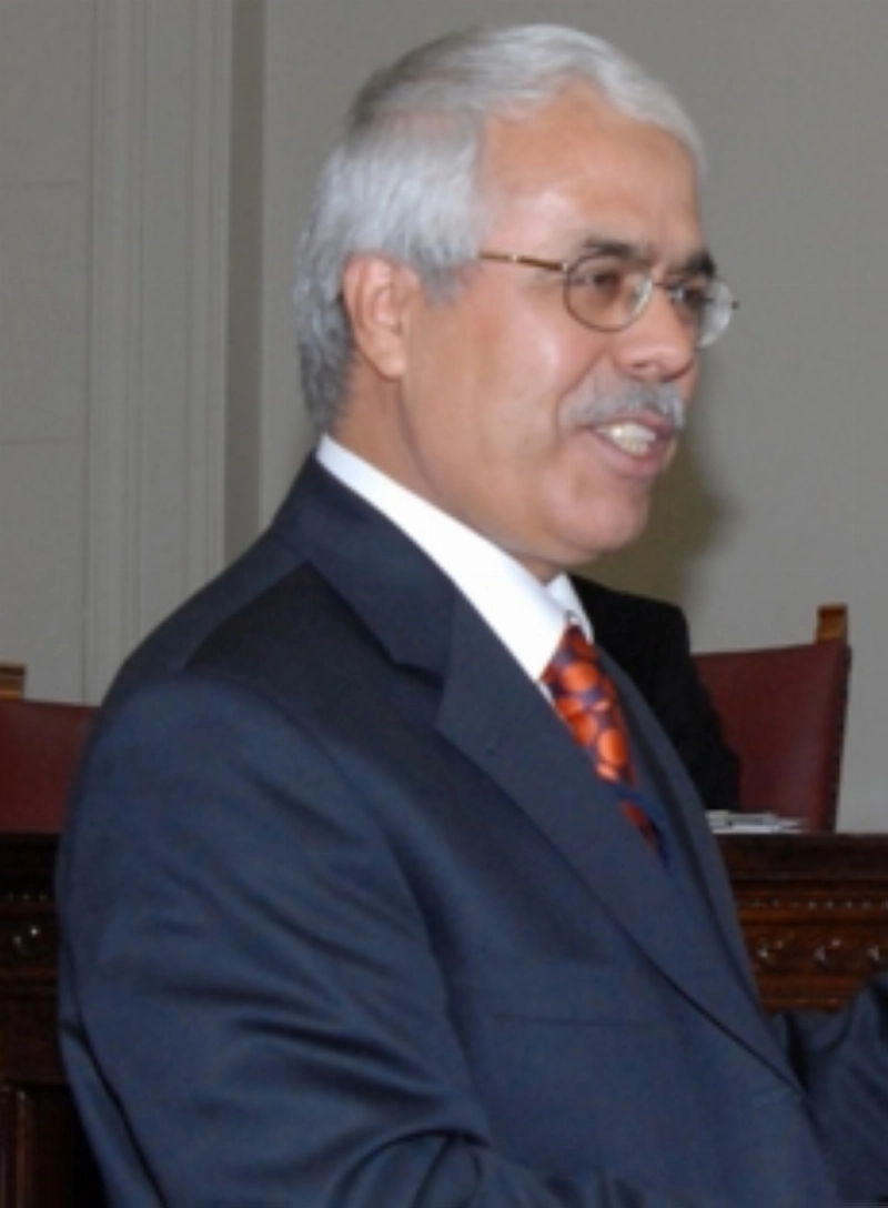 خالد أرن