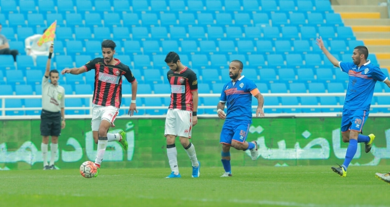 من مباراة الرائد والفيحاء