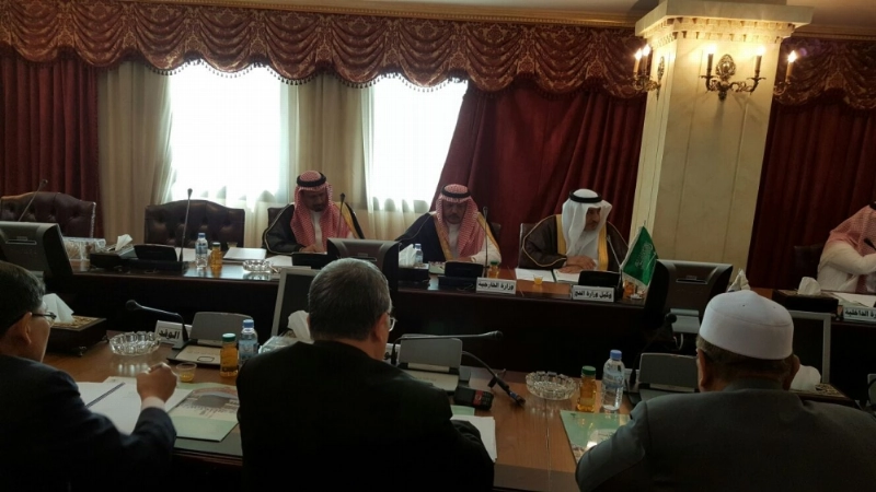 جانب من لقاء حسين الشريف مع الوفد التايلندي في مكة أمس (مكة)