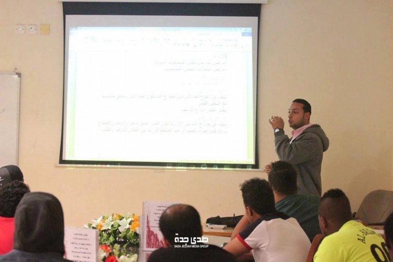 الزغبي يقدم محاضرة عن الاسعافات الاولية (مكة)