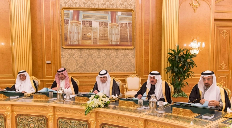 عدد من الوزراء خلال الجلسة