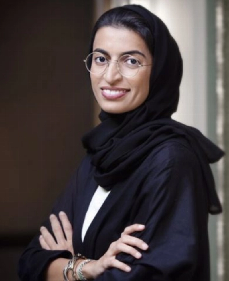 نورة الكعبي وزير شؤون المجلس الوطني