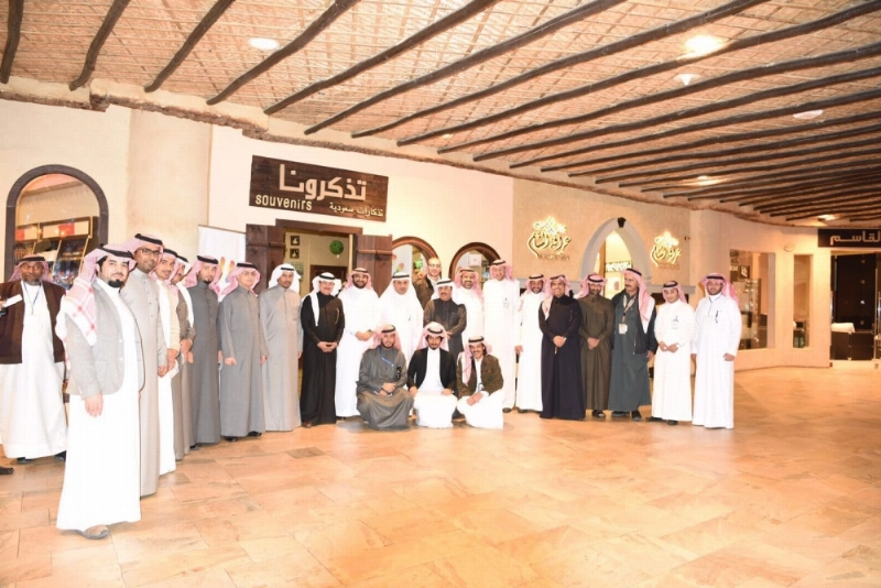 جانب من المشاركين في ختام الورشة ( مكة )
