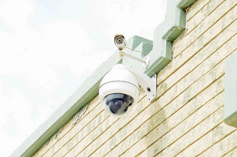 كاميرا مراقبة في إحدى المدارس (مكة)