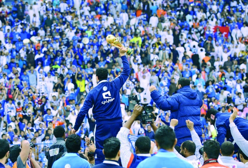 جمهور كبير ساند الهلال في النهائي (واس)