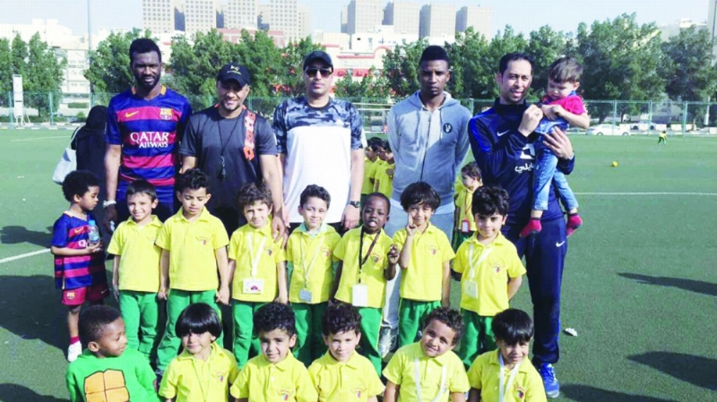جماعية للبراعم مع نجوم الكرة (مكة)