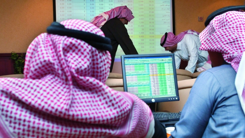 متعاملون في سوق الأسهم السعودية (مكة)