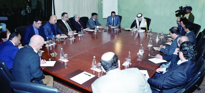 وزير الإعلام في لقاء موسع مع رؤساء التحرير في فرنسا (واس)