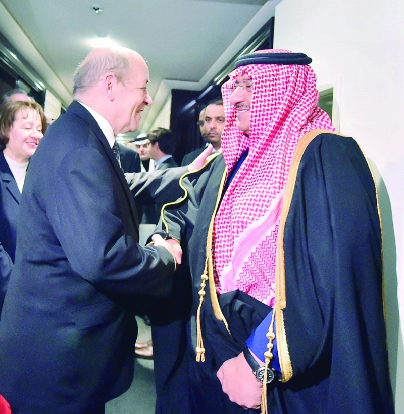 ولي العهد مستقبلا وزير الخارجية الفرنسي في باريس