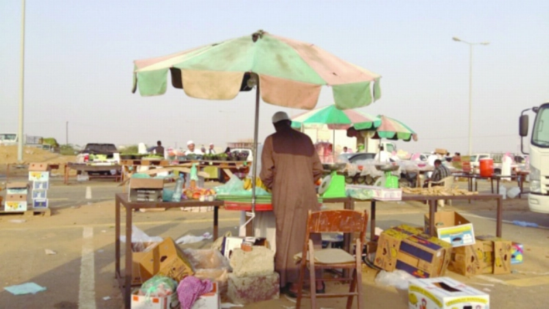 البحث عن الظل في سوق المظيلف الشعبي (مكة)