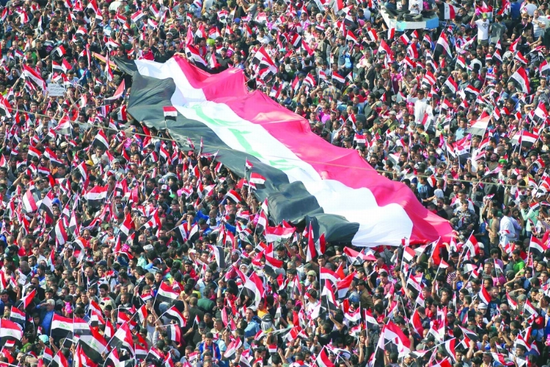 أنصار الصدر خلال تظاهرة في بغداد أمس الأول (أ ف ب)