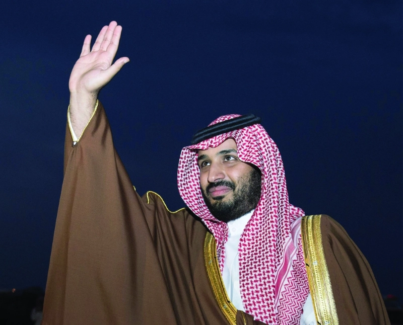 الأمير محمد بن سلمان خلال مغادرته حفر الباطن أمس (واس)