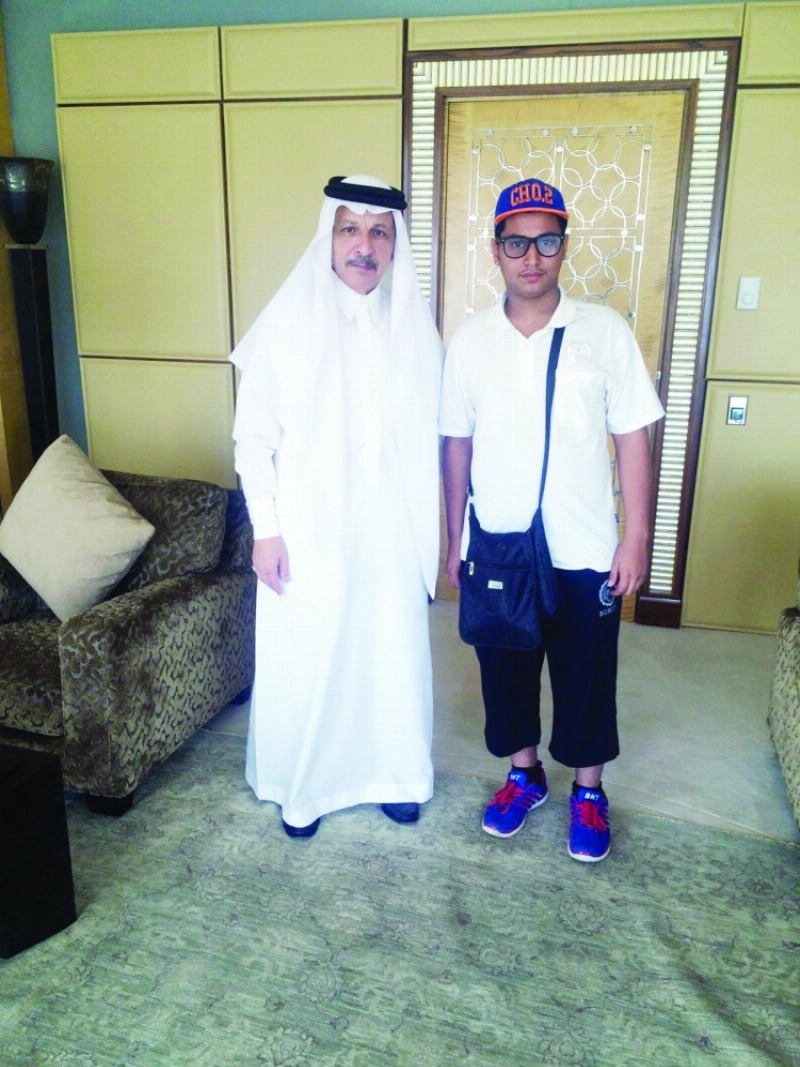 أحمد قطان يستقبل ممثل الطلاب المشاركين (مكة)