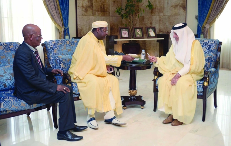 .. وخلال استقباله عبدالعزيز برانلي