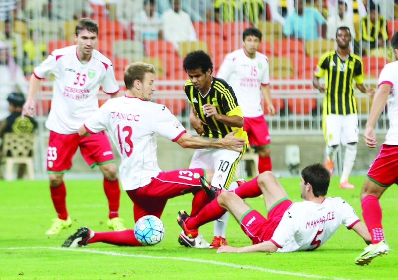 من مباراة الاتحاد ولوكومتيف في الجولة الماضية بدوري الأبطال (مكة)