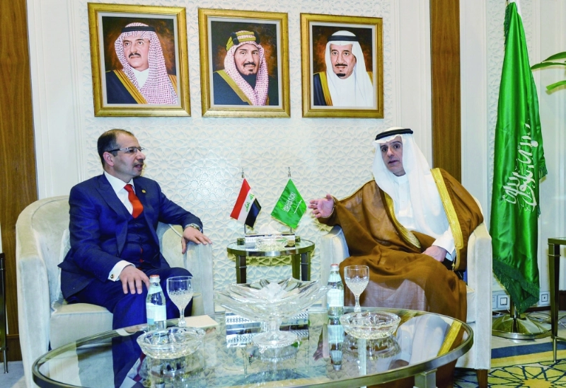 الجبير مستقبلا الجبوري في الرياض أمس (واس)