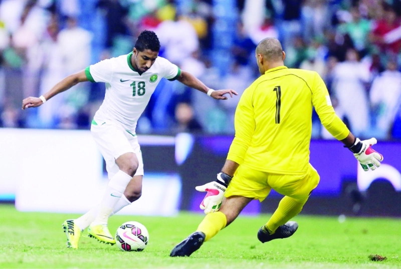 سالم الدوسري في مباراة سابقة للمنتخب (مكة)