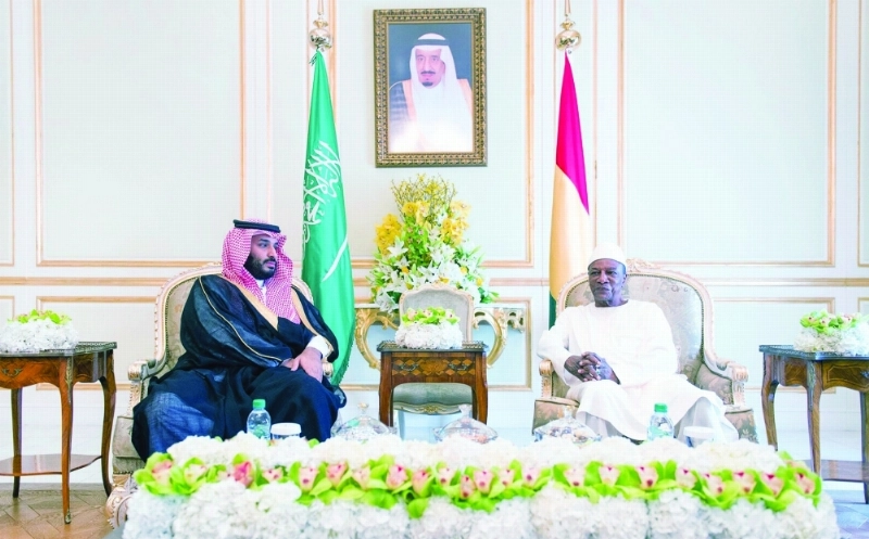وملتقيا ألفا كوندي في الرياض أمس