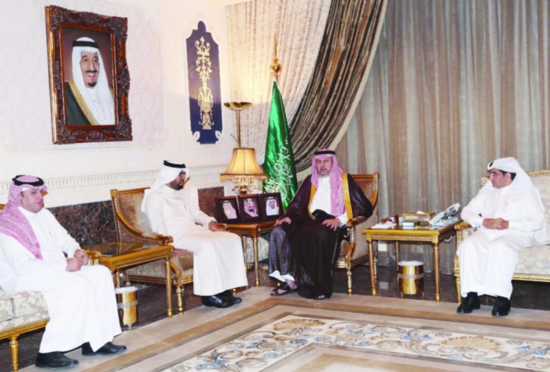 عبدالله بن مساعد خلال استقباله محمد قاسم (واس)