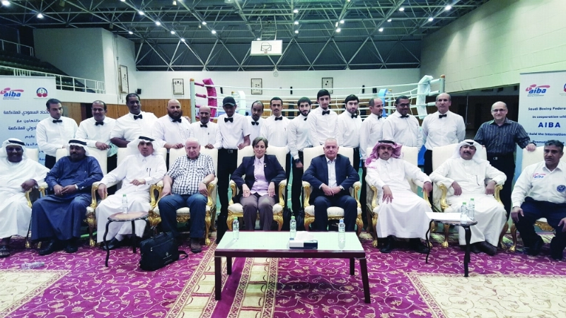 حكام ومحاضرو الدورة (مكة)