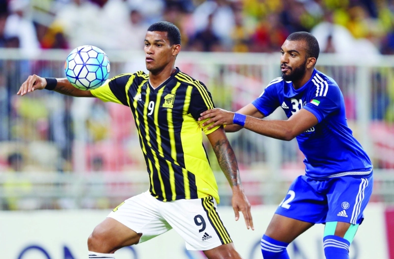 إصابة ريفاس محل قلق في الاتحاد (مكة)