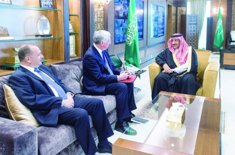 ولي العهد مستقبلا مايكل فالون