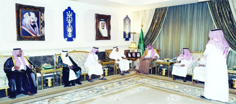 عبدالله بن مساعد خلال استقباله لرؤساء الأندية (واس)