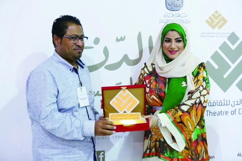 تكريم عباس الحايك في المهرجان (مكة)
