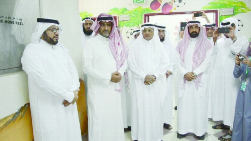 المشاركون في المحاضرة (عبدالمحسن دومان)