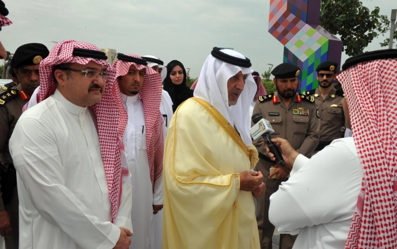 خالد الفيصل أثناء الجولة (مكة)
