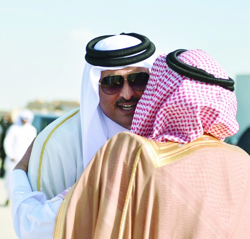 أمير قطر في طريقه لبلاده (واس)