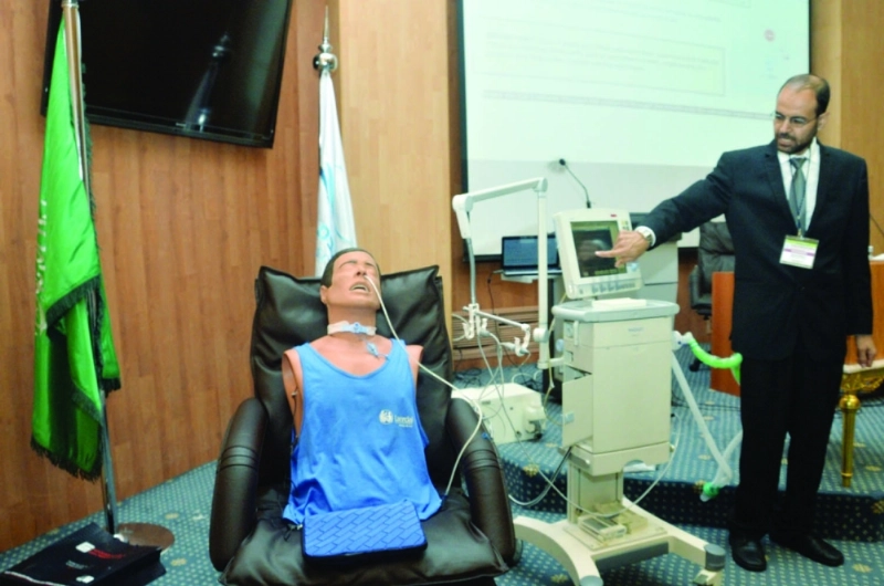 تدريب الأطباء على التعامل مع أجهزة التنفس (مكة)