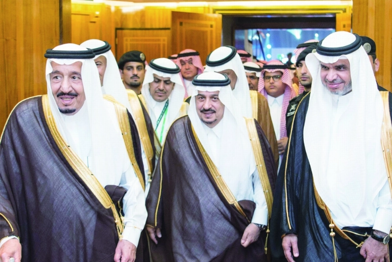 .. وأثناء تشريفه مقر الحفل