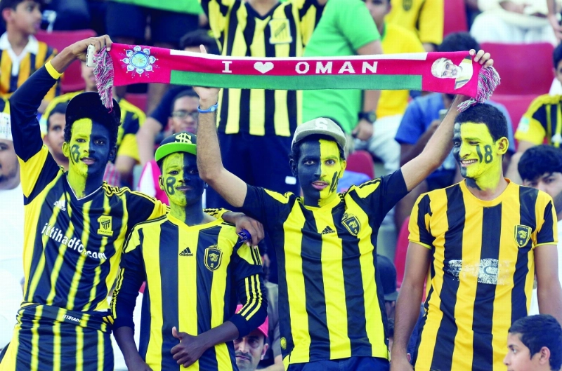 جماهير عمانية غفيرة ساندت الاتحاد