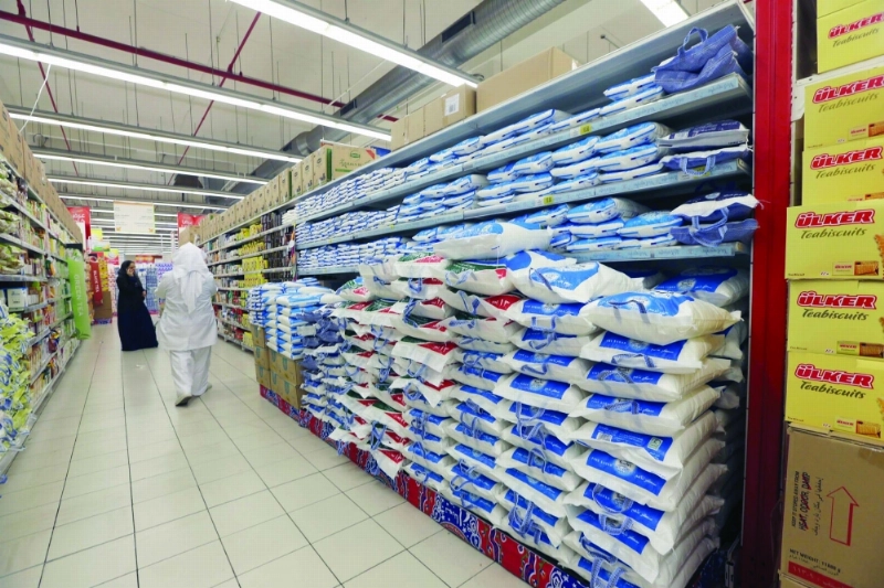المتاجر الكبرى تحد من مبيعات محلات الجملة (مكة)