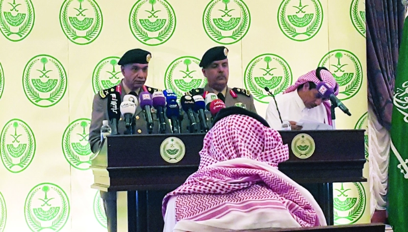منصور التركي ومنير الجبرين ودهمش الدهمش خلال المؤتمر أمس (مكة)