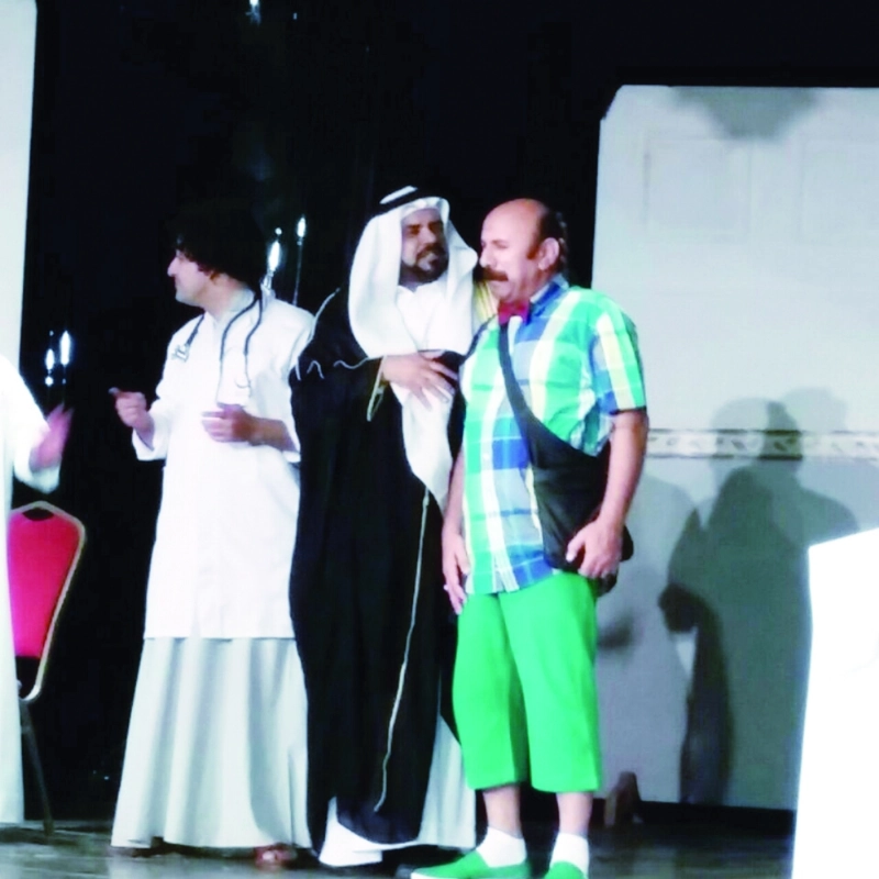 من العرض السابق للمسرحية (مكة)