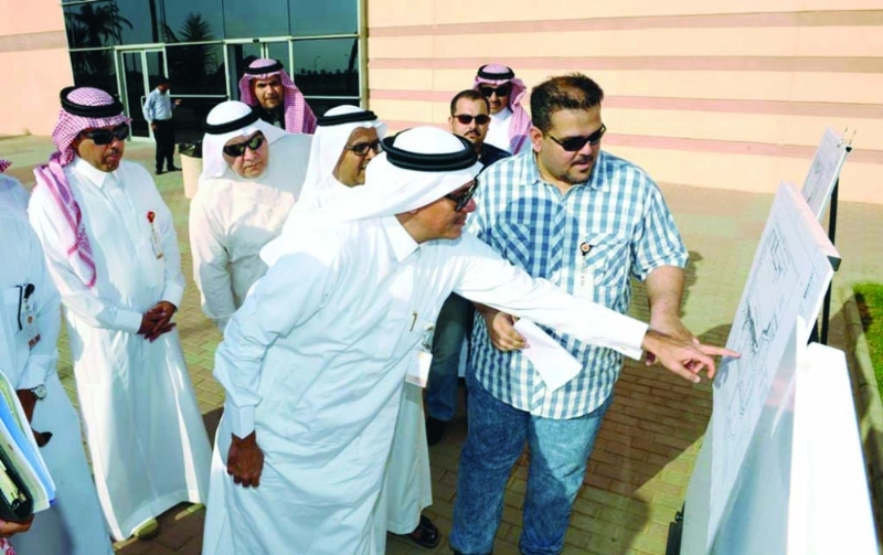 الرئيس التنفيذي للهيئة الملكية بينبع يتفقد المرحلة الثالثة من مشروع الواجهة البحرية (واس)