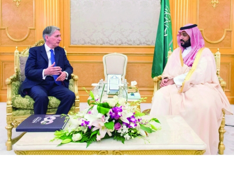 الأمير محمد بن سلمان مستقبلا فيليب هاموند (واس)