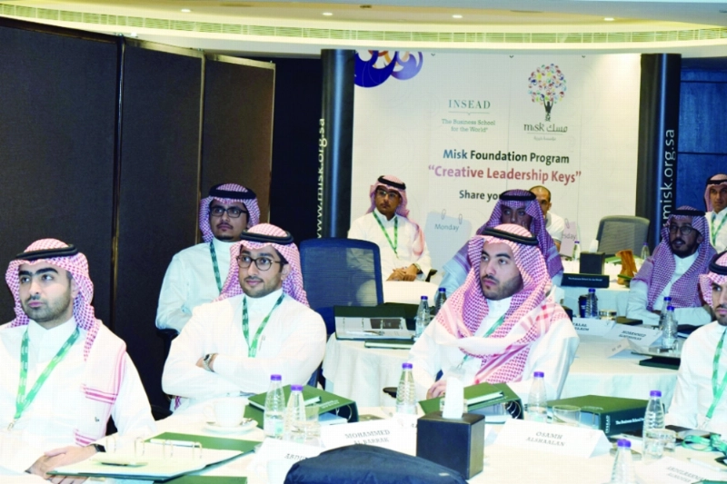 الشباب المشاركون بالبرنامج (مكة)
