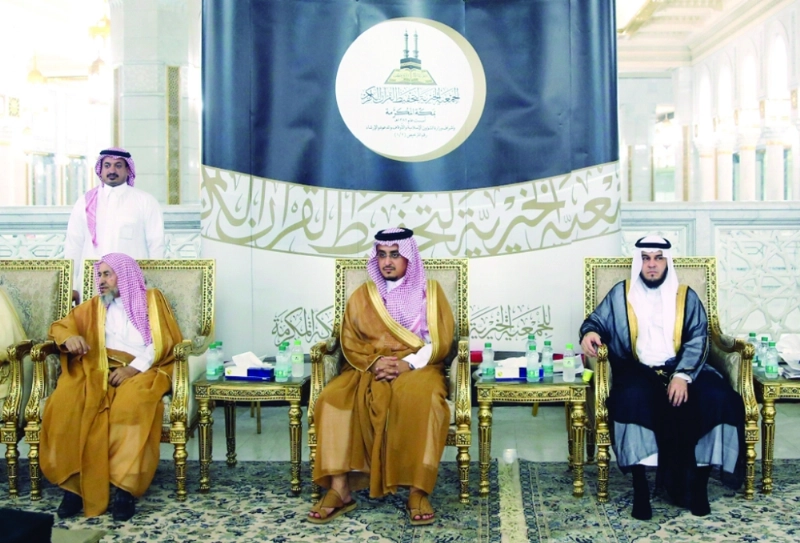 الأمير فيصل أثناء رعايته للحفل (ياسر بخش)