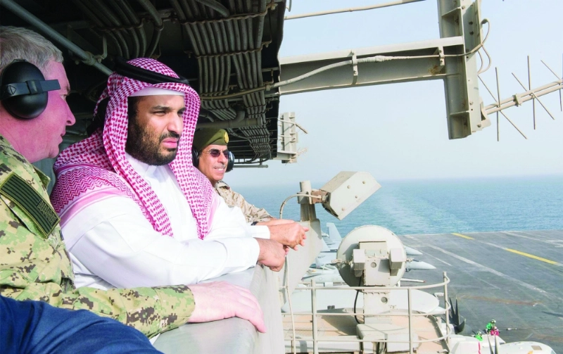 الأمير محمد بن سلمان في زيارة سابقة لحاملة الطائرات الأمريكية ثيودور روزفلت (مكة)