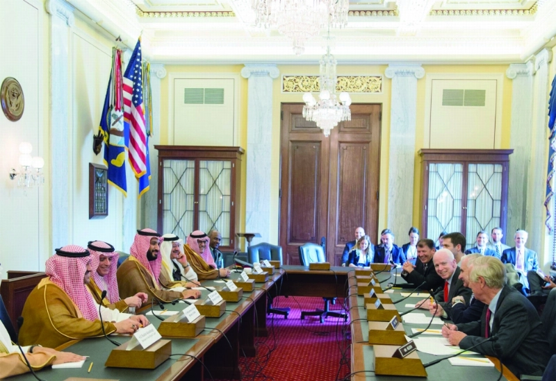 الأمير محمد بن سلمان خلال اجتماعه مع إحدى اللجان في مجلس النواب الأمريكي (بندر الجلعود)