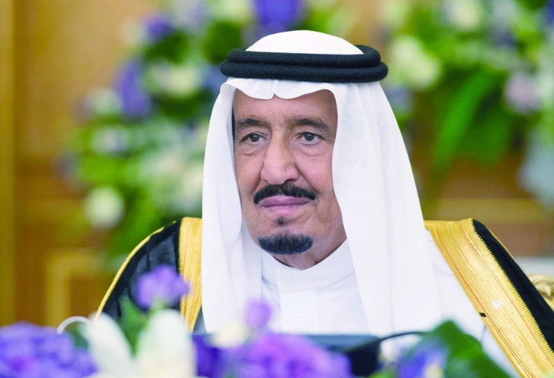 الملك سلمان خلال ترؤسه جلسة مجلس الوزراء