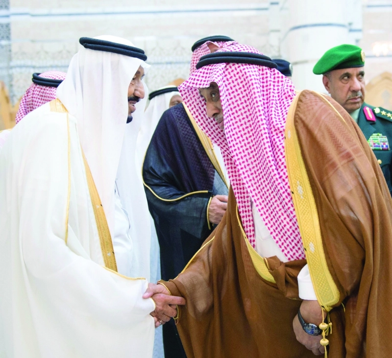الملك سلمان لدى وصوله جدة