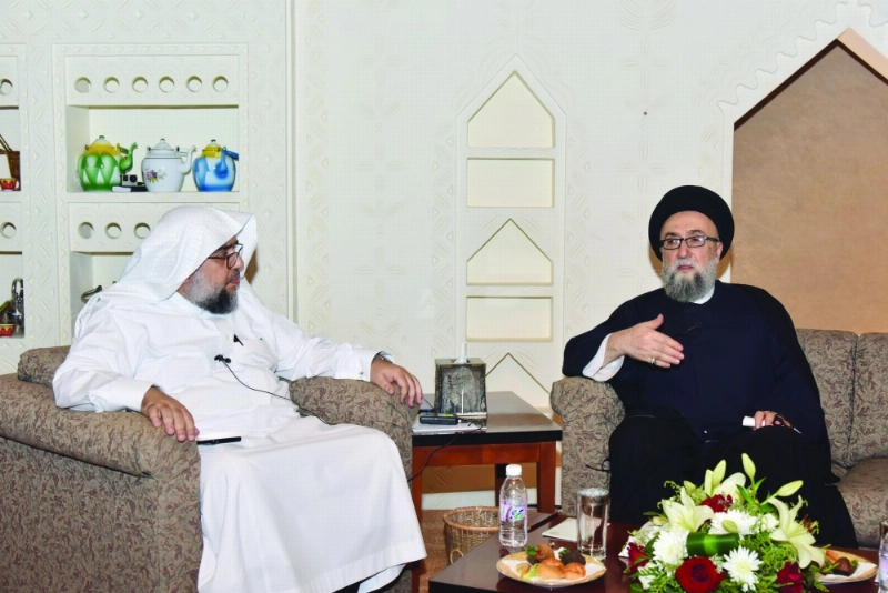 علي الأمين متحدثا في اللقاء (مكة)